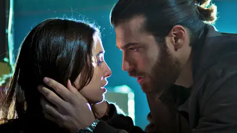 ¡Francesco rescata a Violeta y se sincera con ella!: “Tu vida mejora la mía” ¡Francesco rescata a Violeta y se sincera con ella!: “Tu vida mejora la mía”