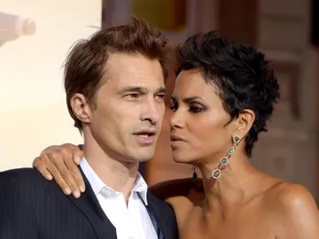 Olivier Martinez y Hallle Berry Olivier Martinez y Hallle Berry