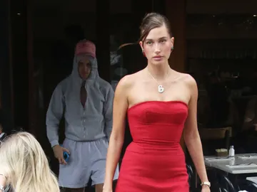 Hailey Bieber Hailey Bieber