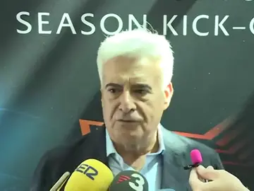 Pedro Rocha rompe su silencio y se desmarca de Rubiales: "Yo soy de la RFEF, de nadie más" Pedro Rocha rompe su silencio y se desmarca de Rubiales: "Yo soy de la RFEF, de nadie más"