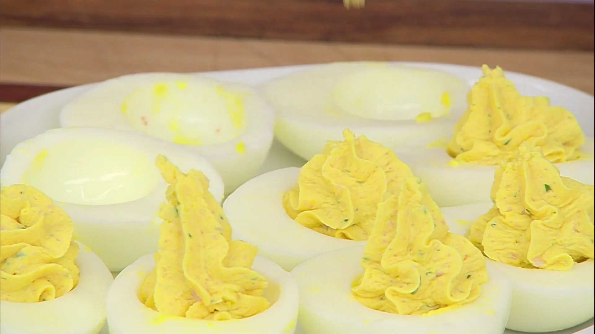 El acierto seguro de Karlos Argui&ntilde;ano: huevos rellenos de jam&oacute;n