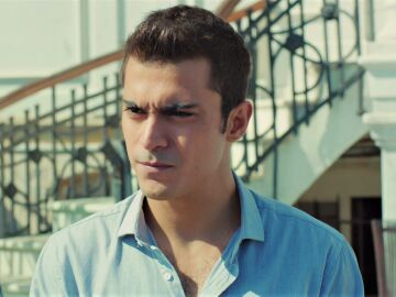 Yiğit sospecha que Şahika pudo tener algo que ver con el cambio de beb&eacute;s&hellip; &iexcl;Pero ella lo niega todo!