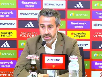 Jorge Vilda, el seleccionador nacional, se aferra a su puesto a pesar de que la RFEF ya le ha comunicado su salida Jorge Vilda, el seleccionador nacional, se aferra a su puesto a pesar de que la RFEF ya le ha comunicado su salida