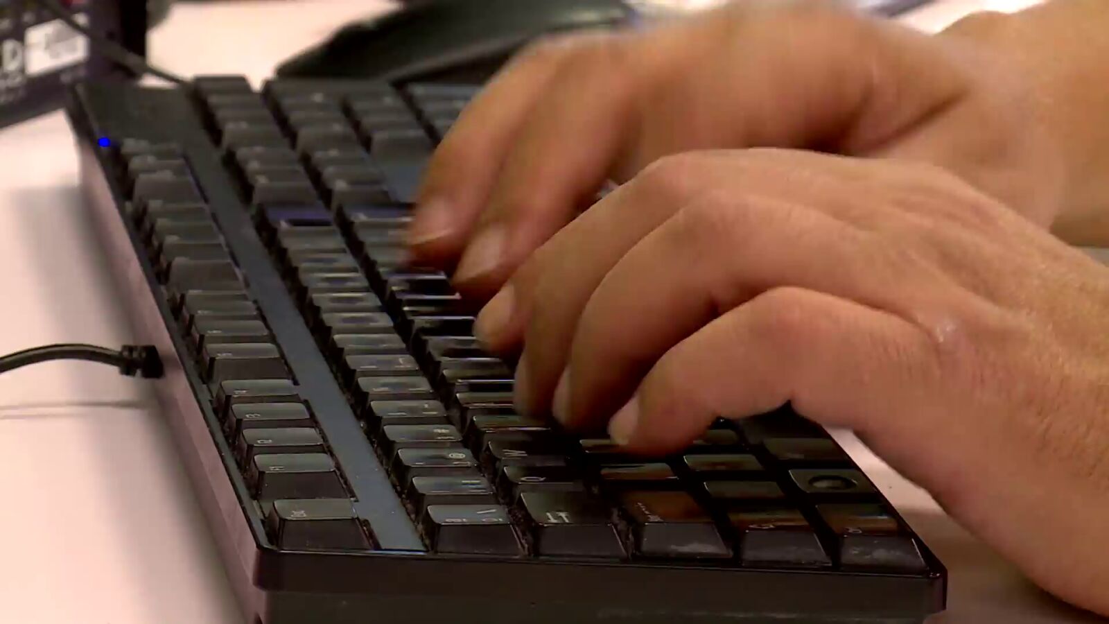 Registros civiles 'privados' o falsos chollos en colchones: los últimos fraudes online