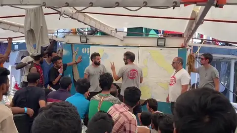 Eduardo Blasco se convierte en salvavidas Eduardo Blasco se convierte en salvavidas