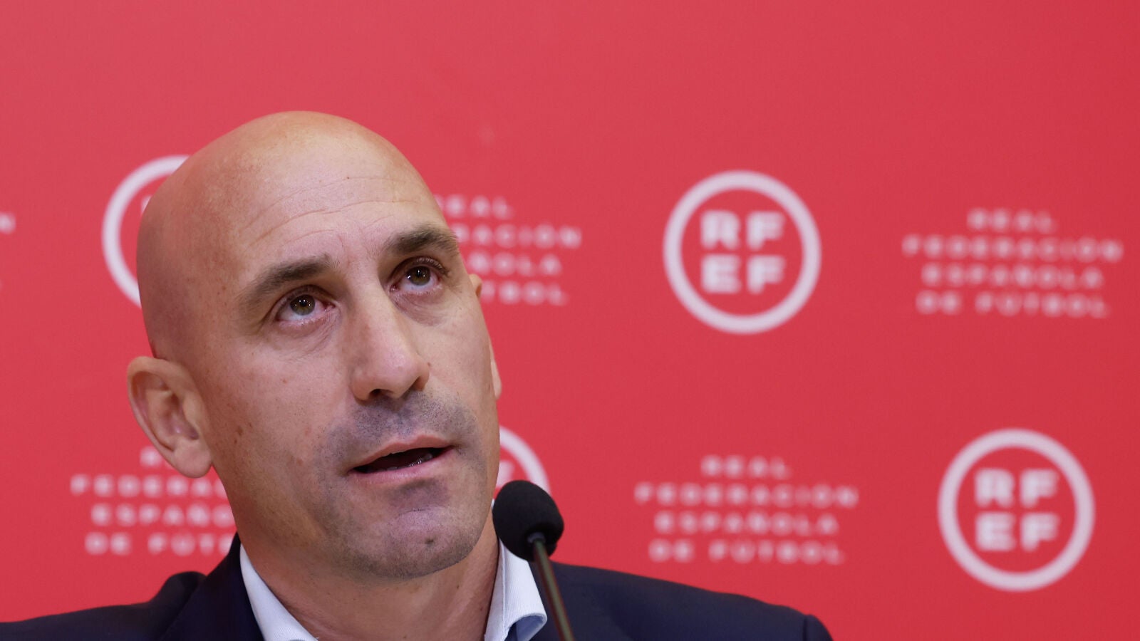 Luis Rubiales 'contesta' a Iceta y al Gobierno tras la decisión del TAD: 