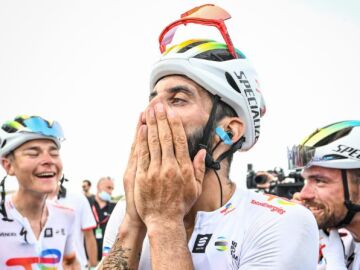 Geoffrey Soupe tras ganar la séptima etapa de la Vuelta España 2023