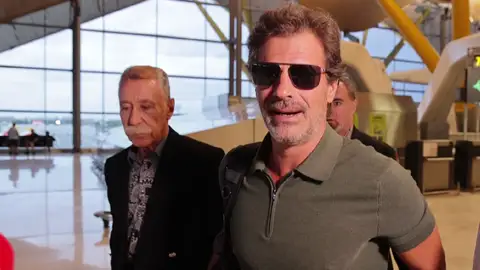 Rodolfo Sancho en el aeropuerto de Madrid Rodolfo Sancho en el aeropuerto de Madrid