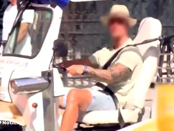 Se desata la guerra de los ‘Tuk Tuk’ en España: "No me siento cómoda estando en un trabajo en el que me siento ilegal" Se desata la guerra de los ‘Tuk Tuk’ en España: "No me siento cómoda estando en un trabajo en el que me siento ilegal"