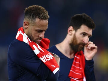 Neymar y Messi, cariacontecidos tras caer eliminados de la Champions en los octavos del año pasado