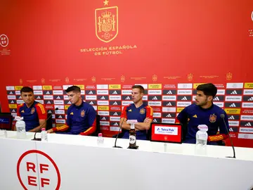 Los cuatro capitanes de la Selección Española 