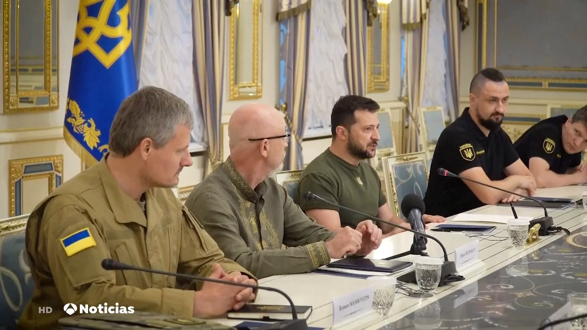 Zelenki destituye al ministro de Defensa Oleksi Reznikov