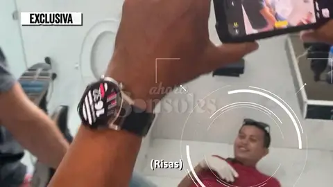 Las risas de los agentes tailandeses durante la reconstrucción del crimen cometido por Daniel Sancho Las risas de los agentes tailandeses durante la reconstrucción del crimen cometido por Daniel Sancho