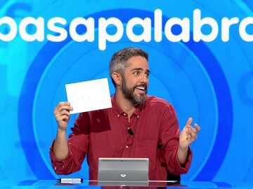 Roberto Leal convierte ‘Pasapalabra’… ¡en un concurso de baile!: “Necesitas mejorar” 