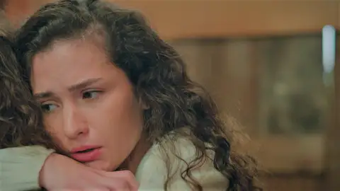 ¡Asiye y Aybike hacen las paces! “He cometido un error y estoy muy arrepentida” ¡Asiye y Aybike hacen las paces! “He cometido un error y estoy muy arrepentida”