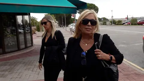 Carmen Borrego junto a su hija Carmen Borrego junto a su hija