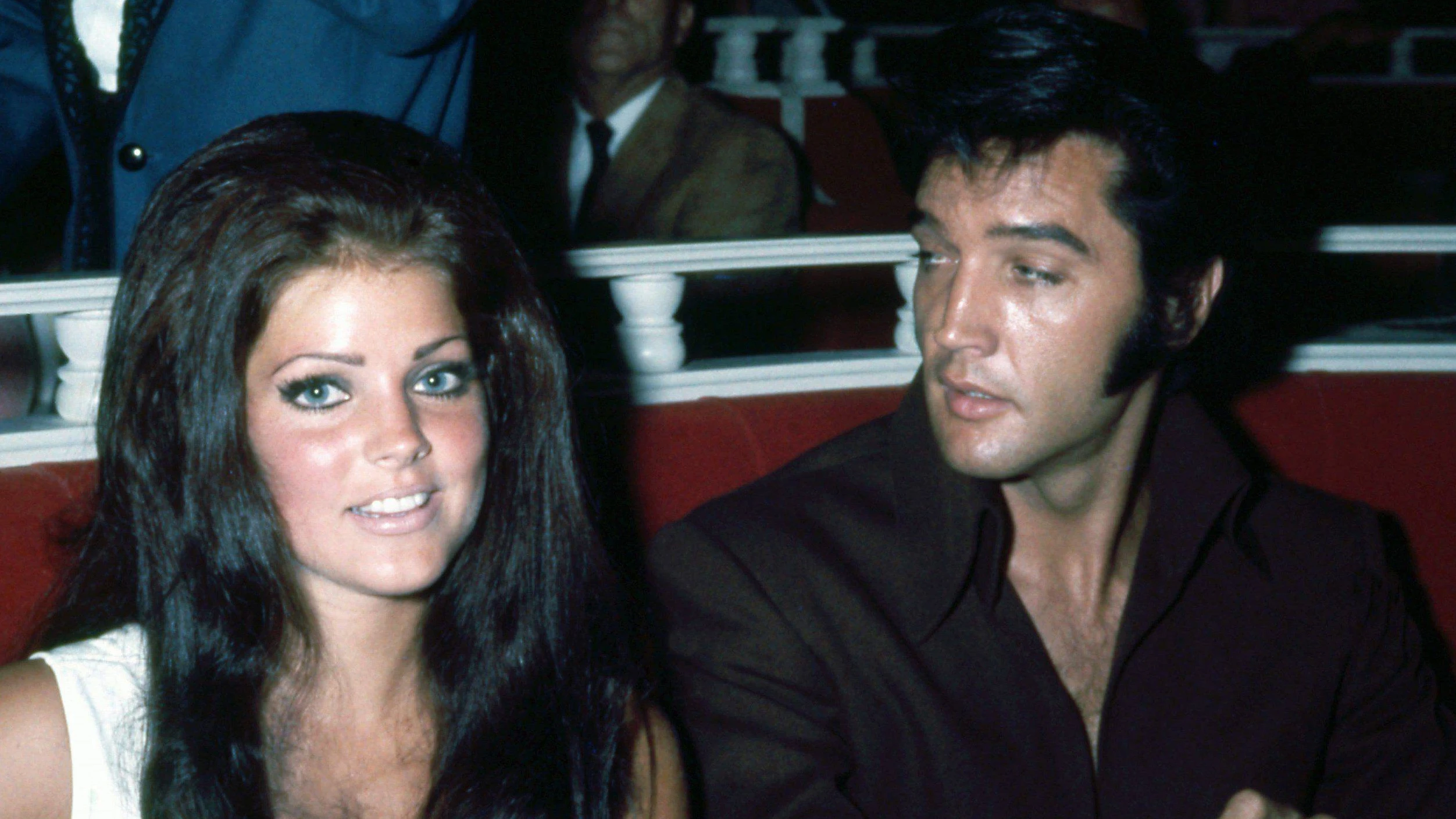 Priscilla Presley y Elvis Priscilla Presley y Elvis