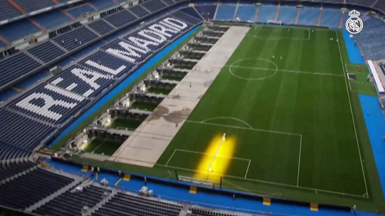 El Real Madrid presume de estadio: así es el césped retráctil del Santiago  Bernabéu, Deportes