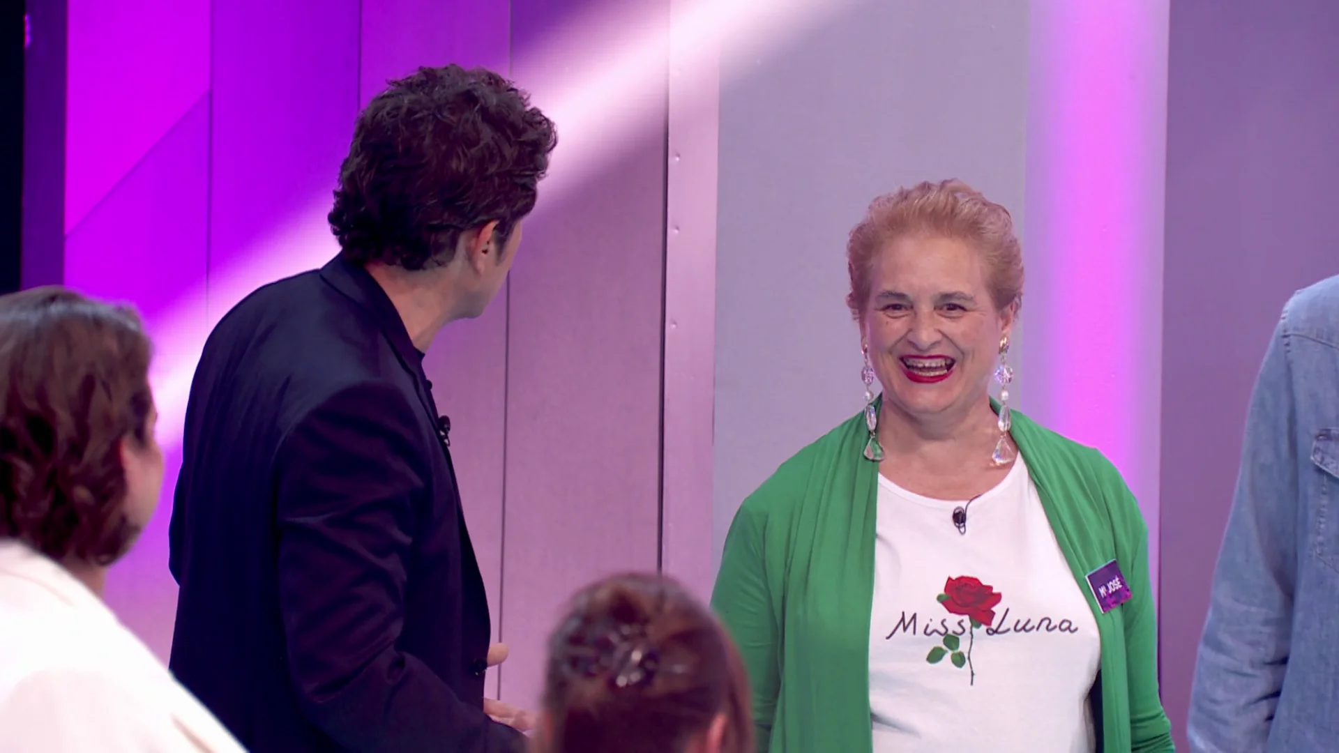 María José sorprende a Manel con su obra más peculiar: ¡Ha pintado el majo desnudo! María José sorprende a Manel con su obra más peculiar: ¡Ha pintado el majo desnudo!