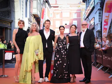 Los protagonistas de Amar es para siempre, arropados por el cariño del público en la premiere del gran final Los protagonistas de Amar es para siempre, arropados por el cariño del público en la premiere del gran final