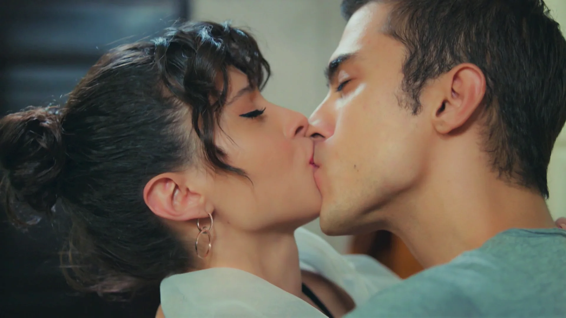 Lila le abre su corazón a Yiğit: “Yo te quiero” (destacada) Lila le abre su corazón a Yiğit: “Yo te quiero” (destacada)