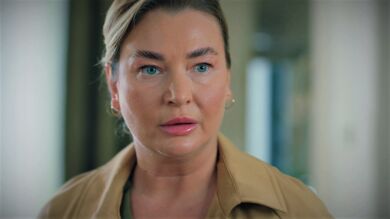 Esta noche en Hermanos: Şevval sigue adelante con su malvado plan y deja a la señora Sevgi herida y encerrada