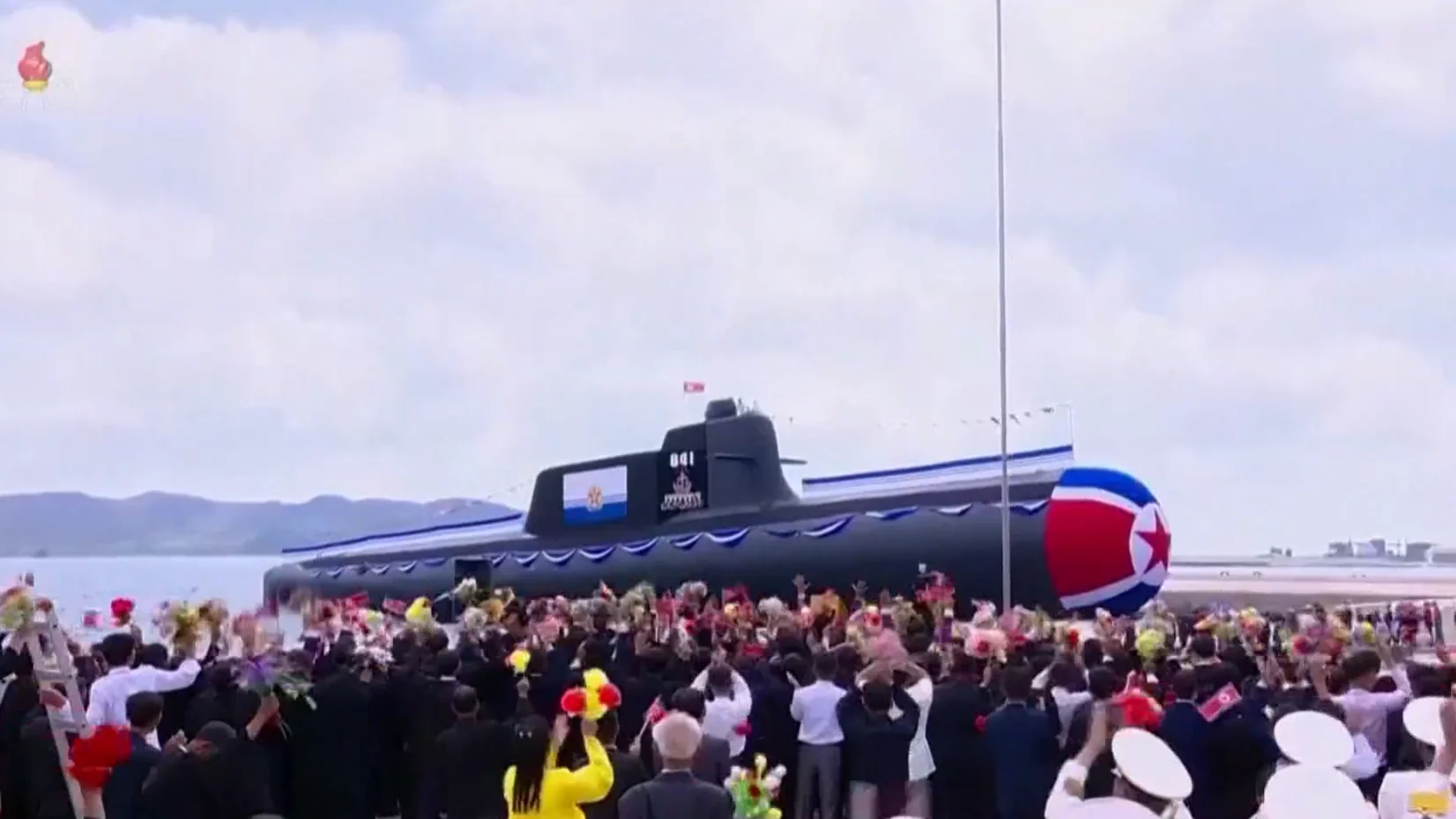  Im&aacute;genes del nuevo submarino nuclear de Corea del Norte