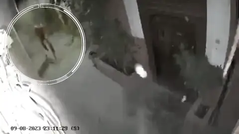 Sale corriendo de su casa en Marrakech para salvar la vida Sale corriendo de su casa en Marrakech para salvar la vida