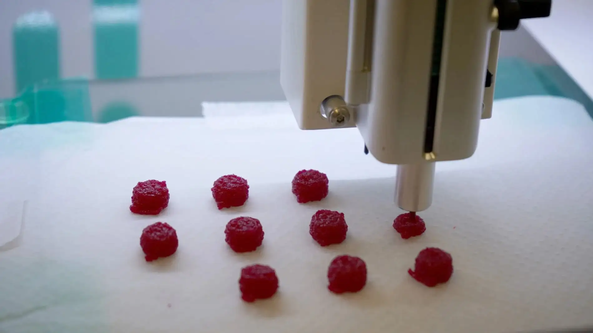 La impresora 3D 'imprimiendo' las medicinas