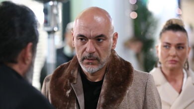 En el último capítulo de Hermanos: Ahmet empieza a descubrir la verdadera cara de Akif…¿lo utilizará en su contra? 
