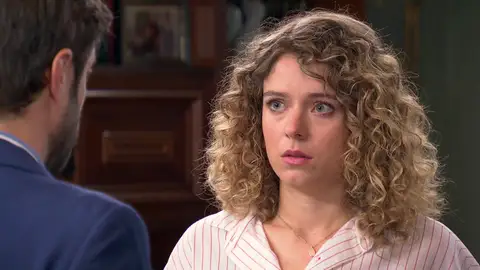 Román busca a Lola tras descubrir toda la verdad: “No puedo permitir que pierdas tu trabajo” Román busca a Lola tras descubrir toda la verdad: “No puedo permitir que pierdas tu trabajo”