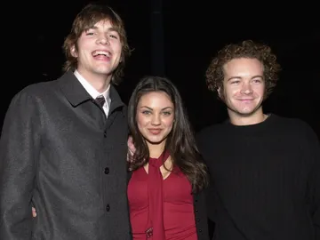 Ashton Kutcher, Mila Kunis y Danny Masterson  Ashton Kutcher, Mila Kunis y Danny Masterson