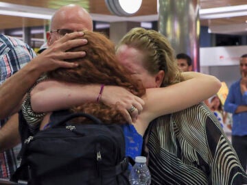  Llegada hoy domingo al aeropuerto Seve Ballesteros-Santander del primer vuelo procedente de Marrakech tras el terremoto con cientos de cántabros.