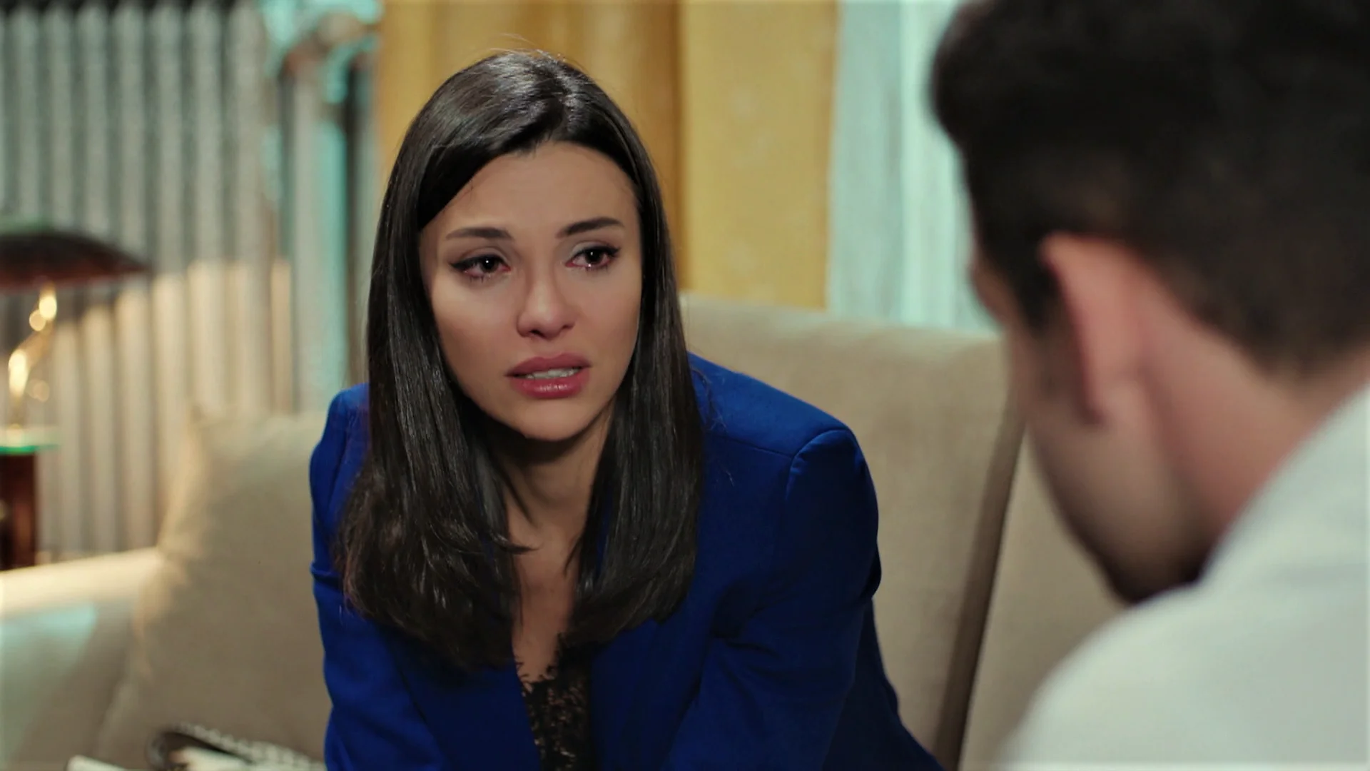 Avance del pr&oacute;ximo cap&iacute;tulo de Pecado Original: Leyla se esconde en casa de Emir... &iquest;dar&aacute; su marido con ella?