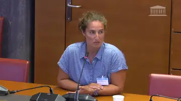 La extenista Angélique Cauchy declarando sobre los abusos sexuales de los que fue víctima