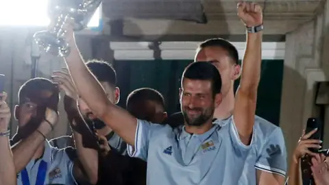 Djokovic, emocionado en su recibimiento en Belgrado