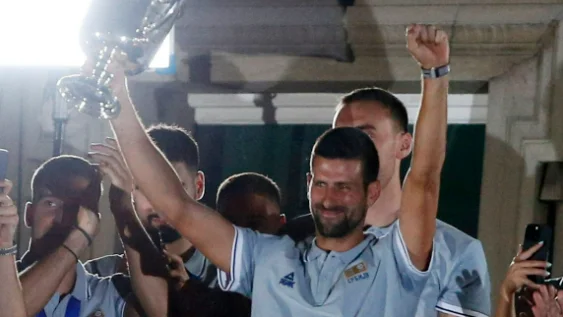 Djokovic, emocionado en su recibimiento en Belgrado Djokovic, emocionado en su recibimiento en Belgrado