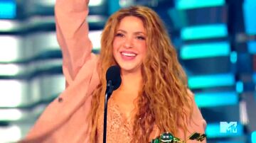 Shakira se corona como reina del Olimpo en su presentación en los VMAs