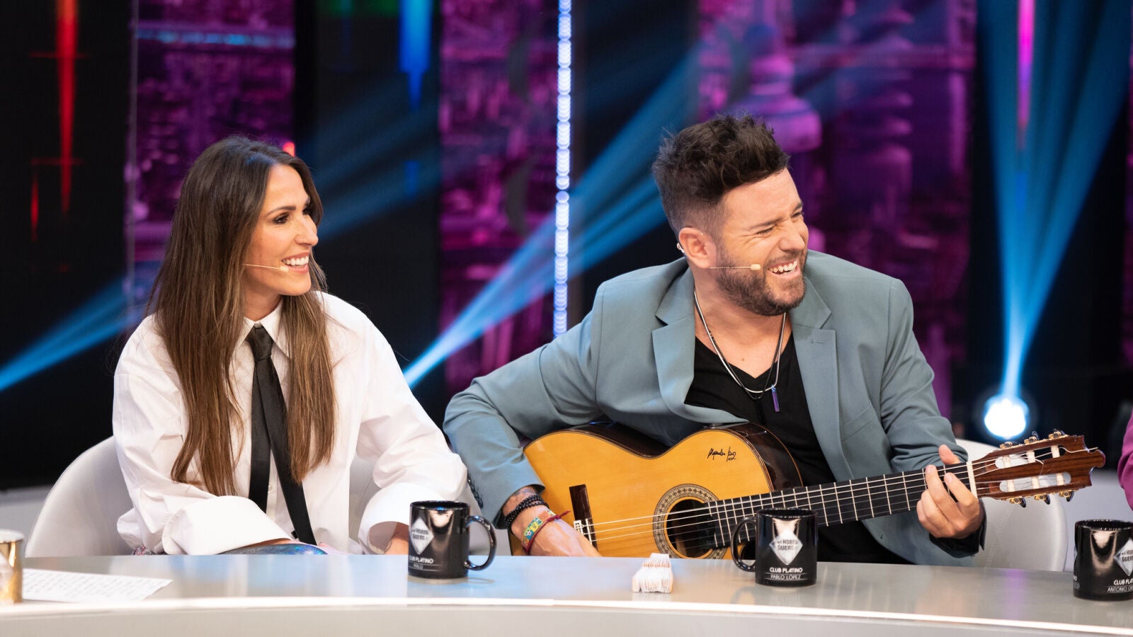 ¡Increíble! Pablo López improvisa una canción en directo para sus compañeros de La Voz