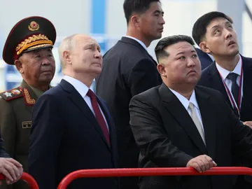 Vladimir Putin y Kim Jong-un en Blagoveschensk, Rusia Vladimir Putin y Kim Jong-un en Blagoveschensk, Rusia