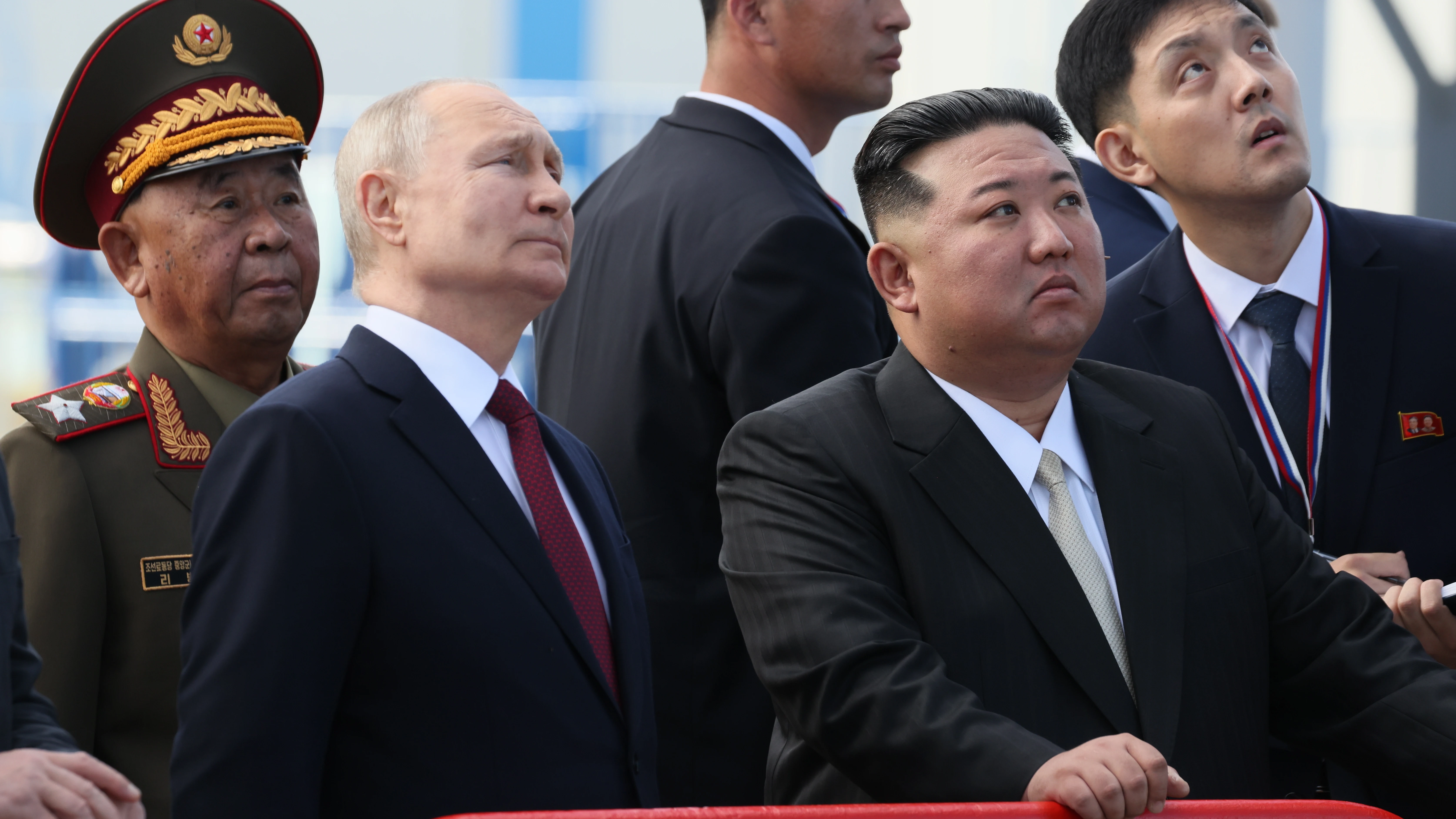 Vladimir Putin y Kim Jong-un en Blagoveschensk, Rusia Vladimir Putin y Kim Jong-un en Blagoveschensk, Rusia