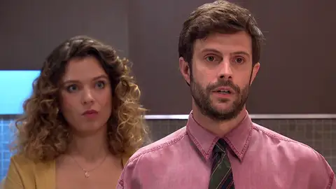 El incómodo reencuentro entre Alicia y Lola delante de Román: “¿No te habían despedido?” El incómodo reencuentro entre Alicia y Lola delante de Román: “¿No te habían despedido?”