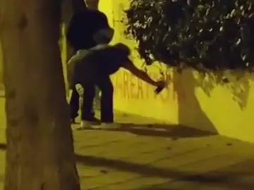 ¿Yayos y delincuentes? Se busca a dos grafiteros ‘abuelos’ por vandalizar la casa de Rocío Jurado en Chipiona ¿Yayos y delincuentes? Se busca a dos grafiteros ‘abuelos’ por vandalizar la casa de Rocío Jurado en Chipiona