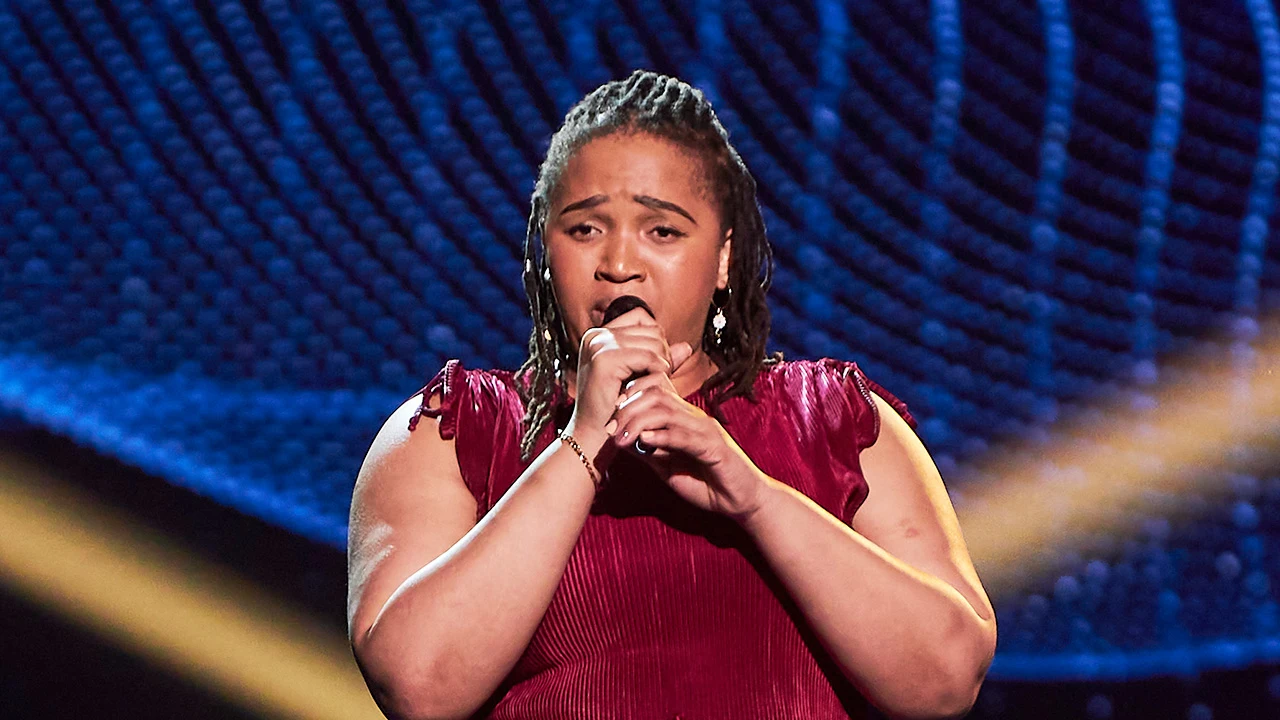 Del musical del Rey León al plató de La Voz: Phindile logra un espectacular pleno Del musical del Rey León al plató de La Voz: Phindile logra un espectacular pleno