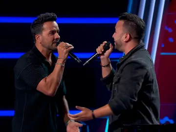 El regalo de Luis Fonsi a Lisandro al cantar Aquí estoy yo junto al resto de coaches El regalo de Luis Fonsi a Lisandro al cantar Aquí estoy yo junto al resto de coaches