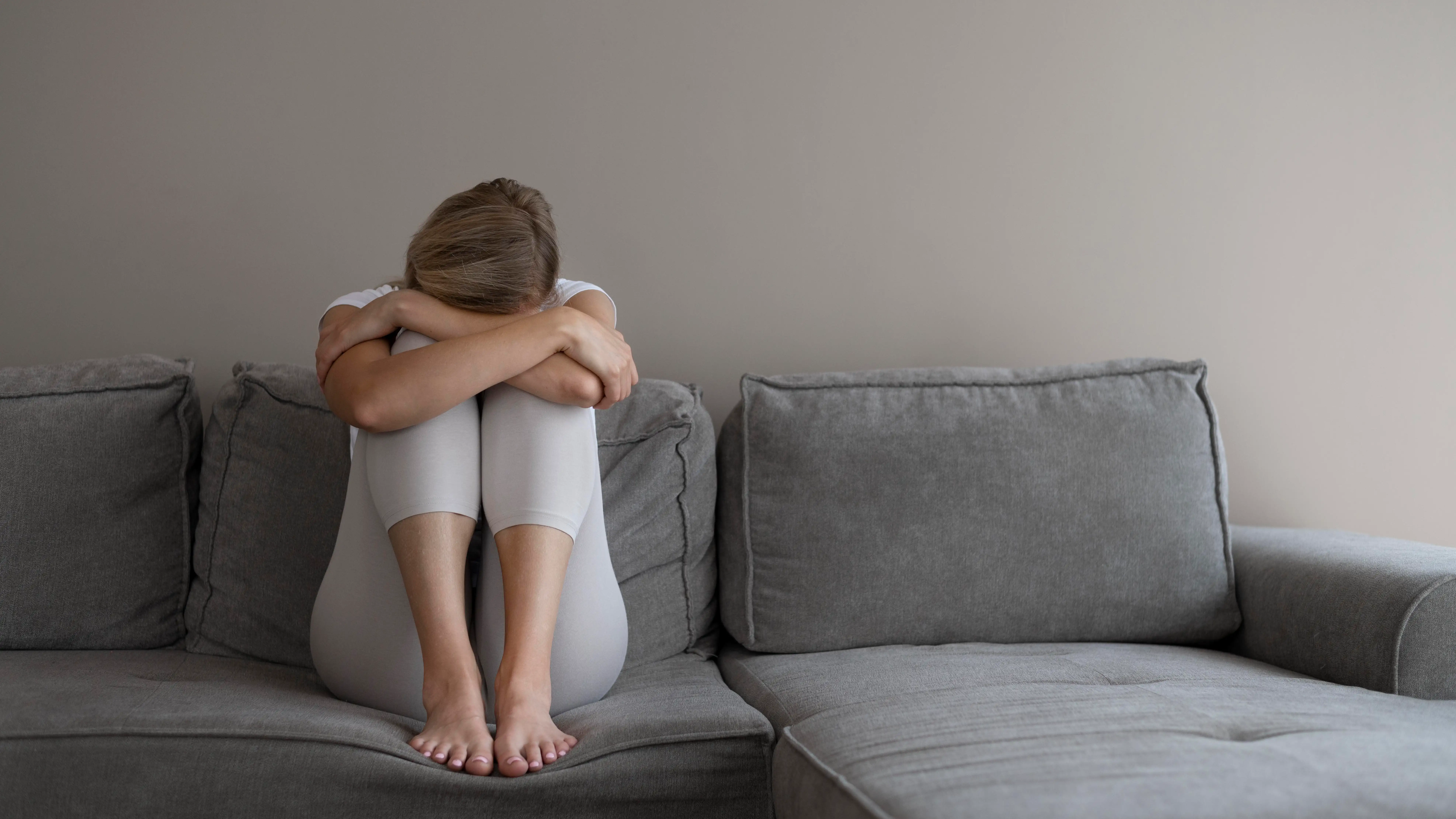 Una mujer triste Una mujer triste