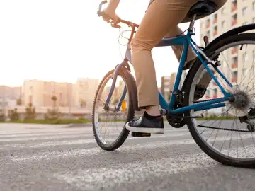 Hombre en bicicleta Hombre en bicicleta