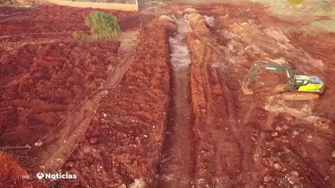Miles de cadáveres siguen bajo el barro en Derna Miles de cadáveres siguen bajo el barro en Derna