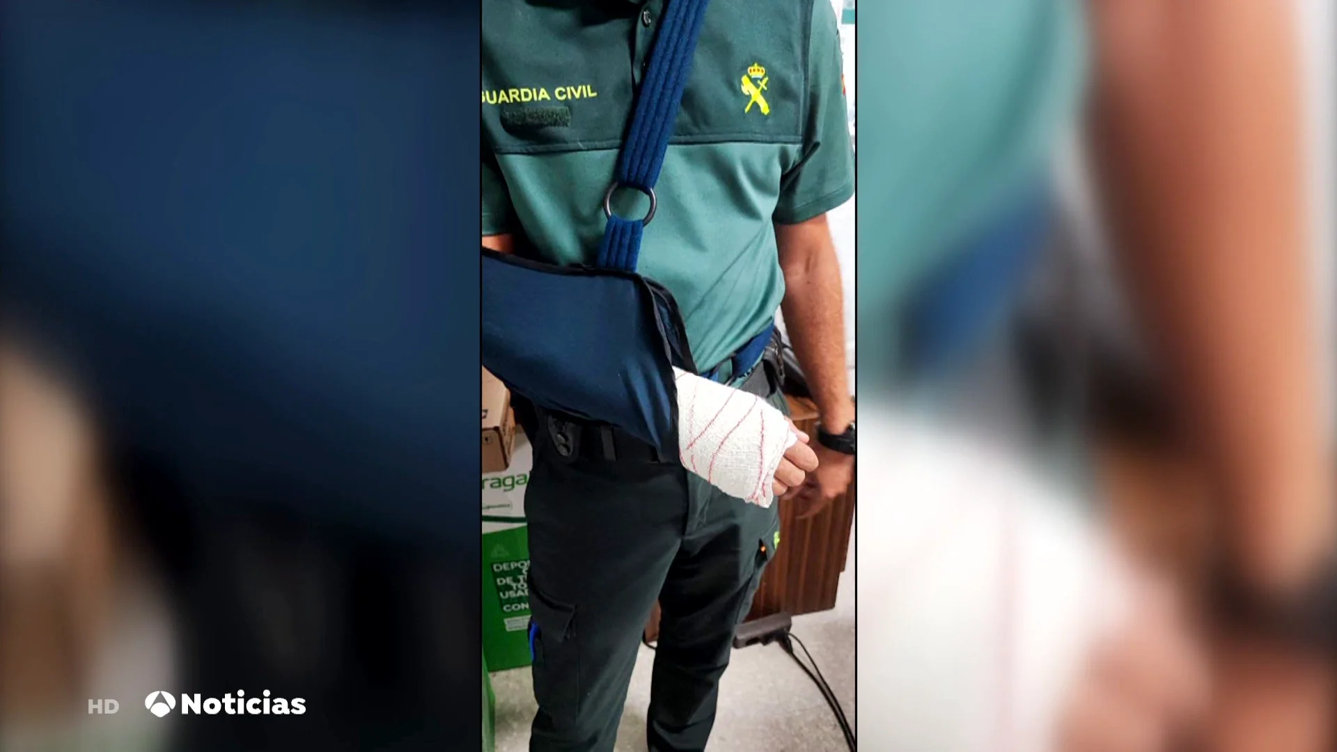 Detenido un joven por agredir a ocho guardias civiles en el cuartel de Chiclana, Cádiz Detenido un joven por agredir a ocho guardias civiles en el cuartel de Chiclana, Cádiz