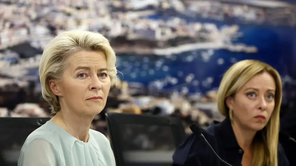 Von der Leyen acude a Lampedusa para comprobar en persona el drama que vive esta isla mediterránea Von der Leyen acude a Lampedusa para comprobar en persona el drama que vive esta isla mediterránea